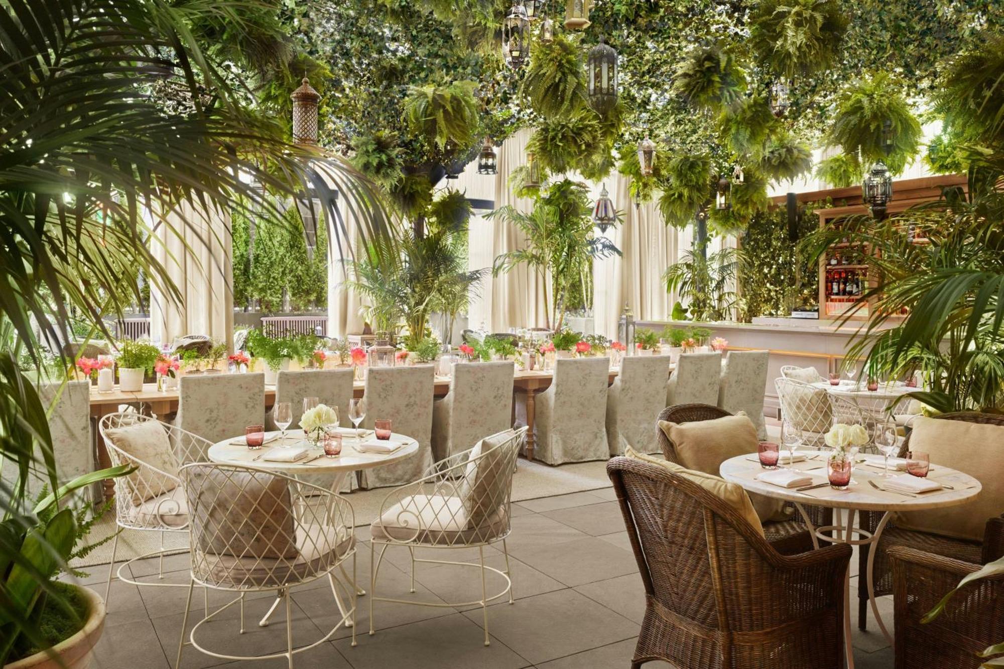 The Times Square Edition New York Luaran gambar The Terrace at The Ivy